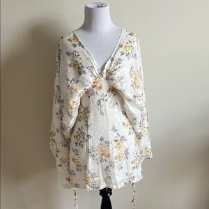 NWT BOO HOO Floral Sheer MINI DRESS  Tie BACK/ half zipper/open/batwing sleeves